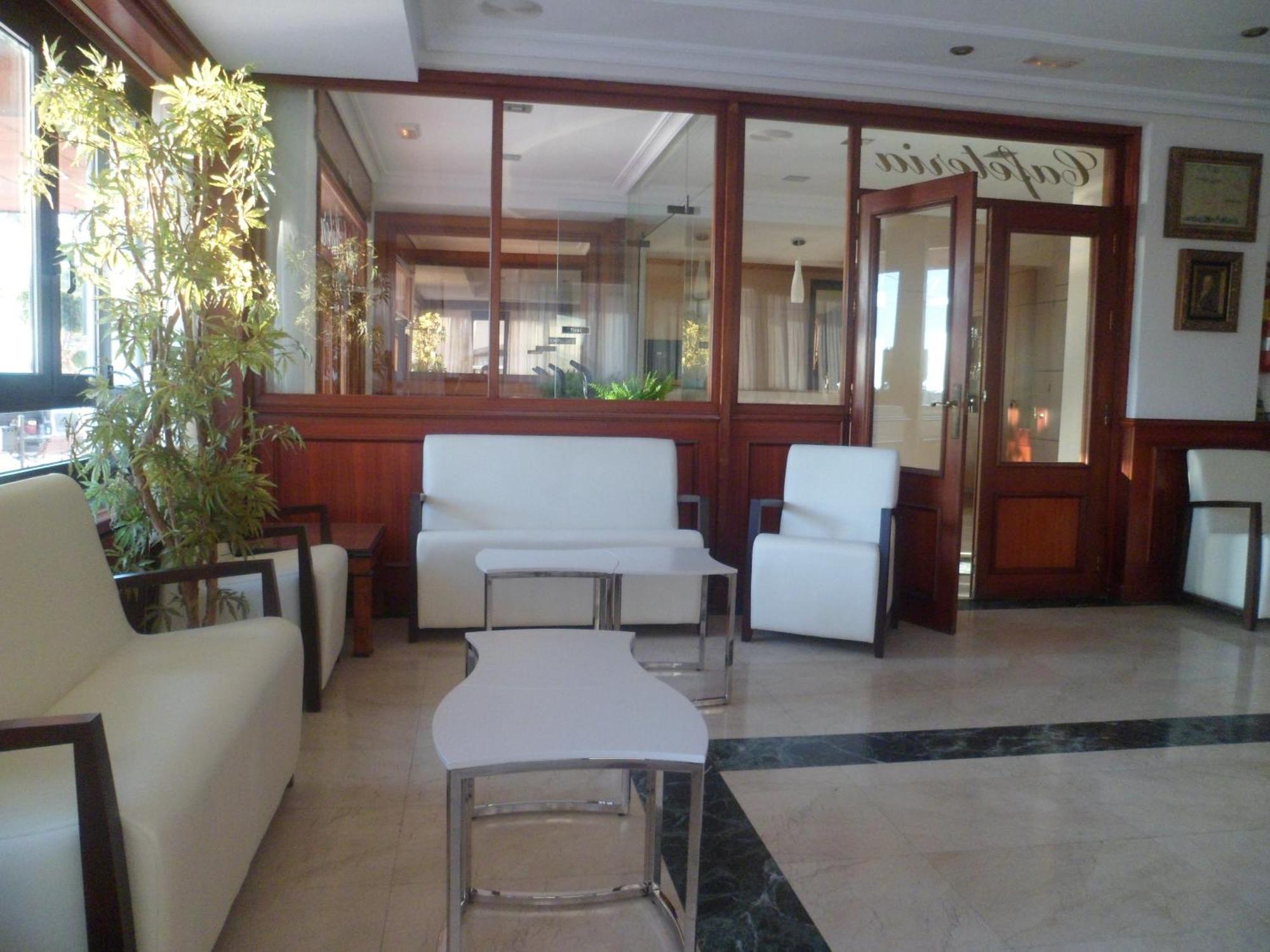 Hotel Ribera Santiago De La Ribera Bagian luar foto