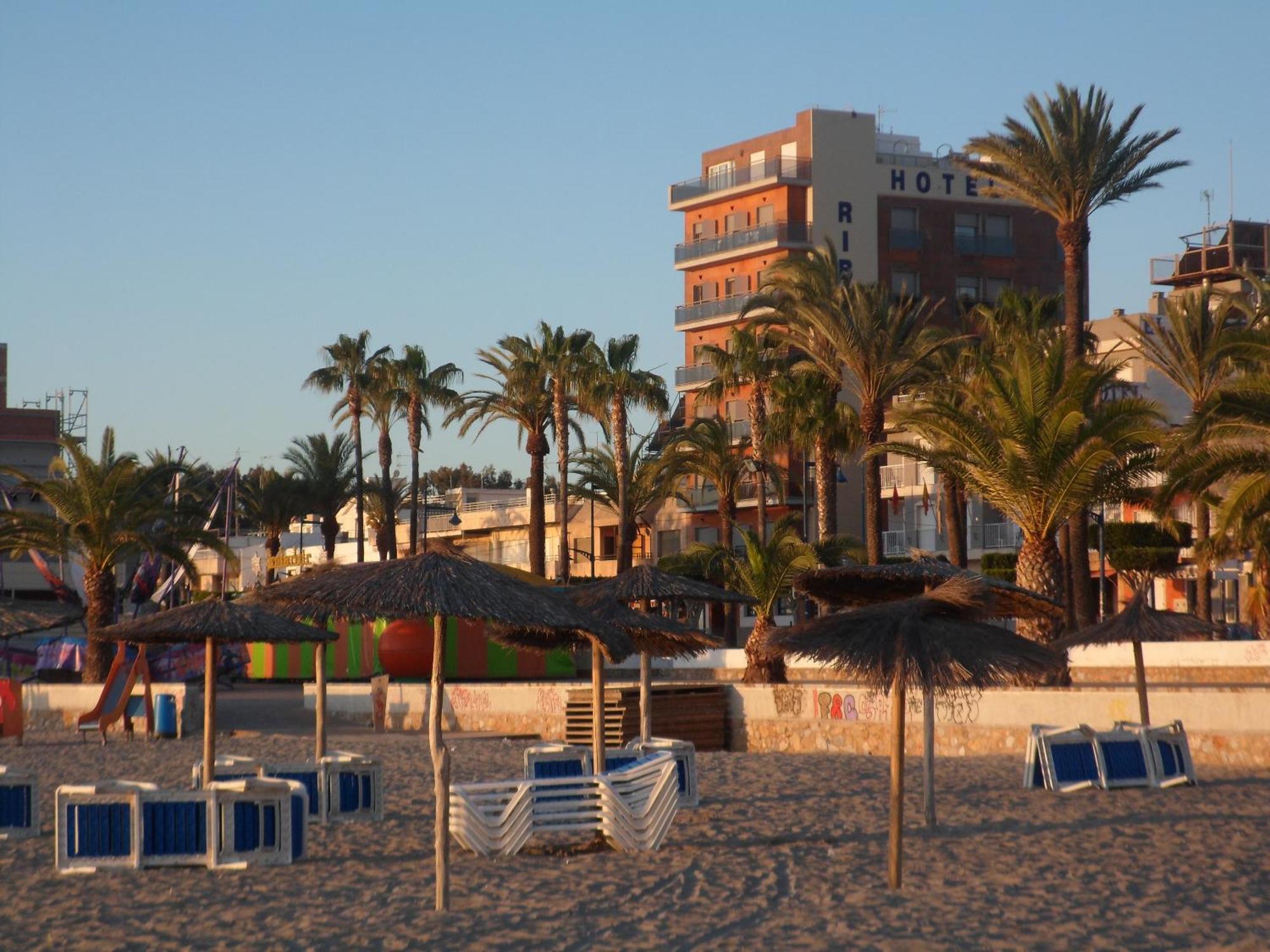 Hotel Ribera Santiago De La Ribera Bagian luar foto