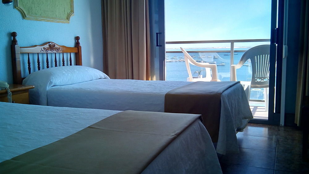 Hotel Ribera Santiago De La Ribera Bagian luar foto