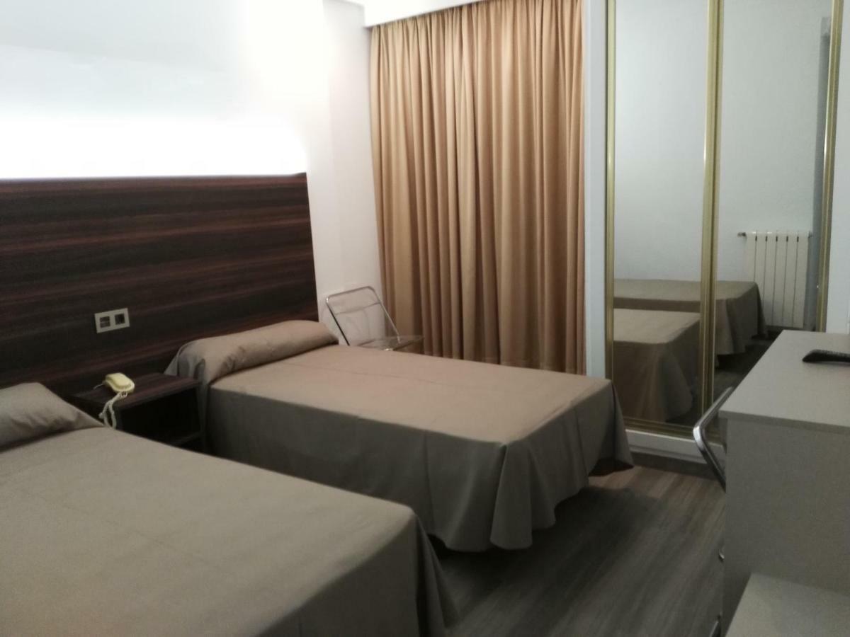 Hotel Ribera Santiago De La Ribera Bagian luar foto